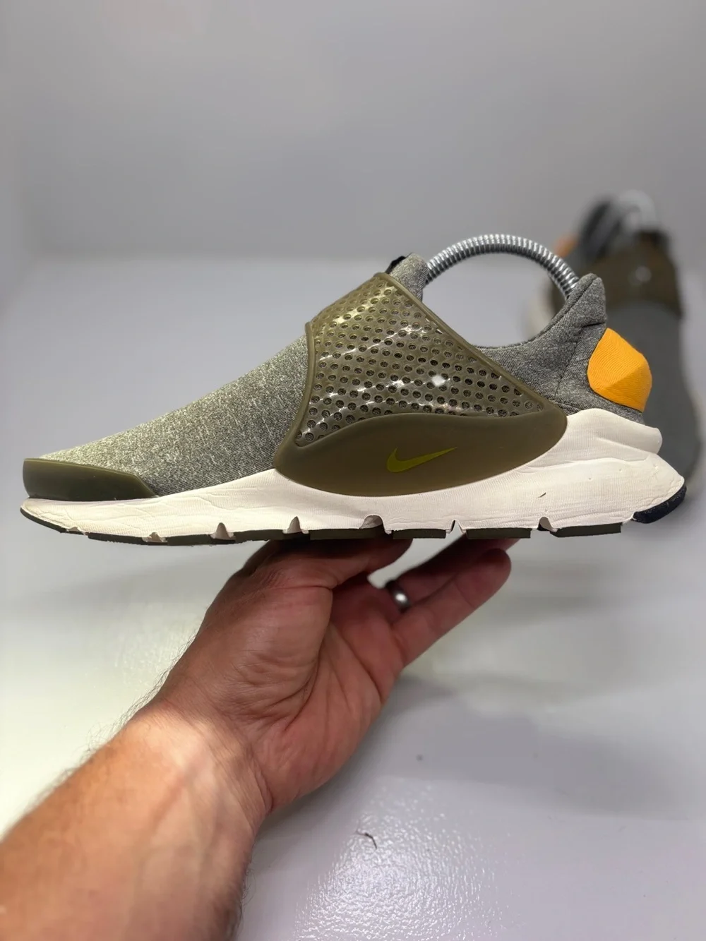 Nike Sock Dart SE Gold Leaf Dark Loden Slip On Sneakers women's size 8 EU 39